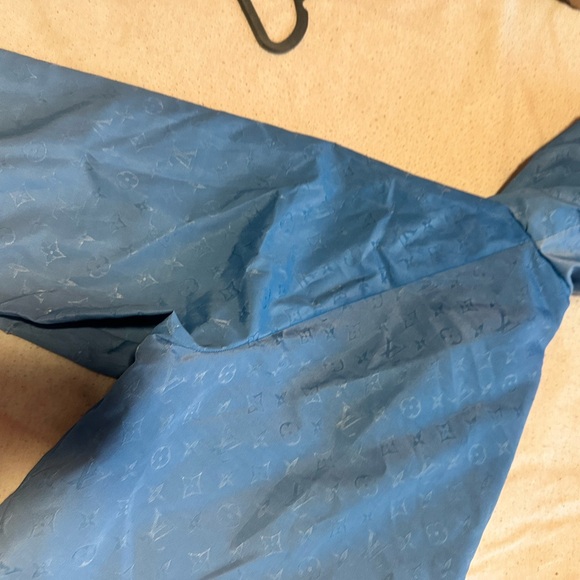 Louis Vuitton Virgil Cloud Windbreaker New - Picture 4 of 4